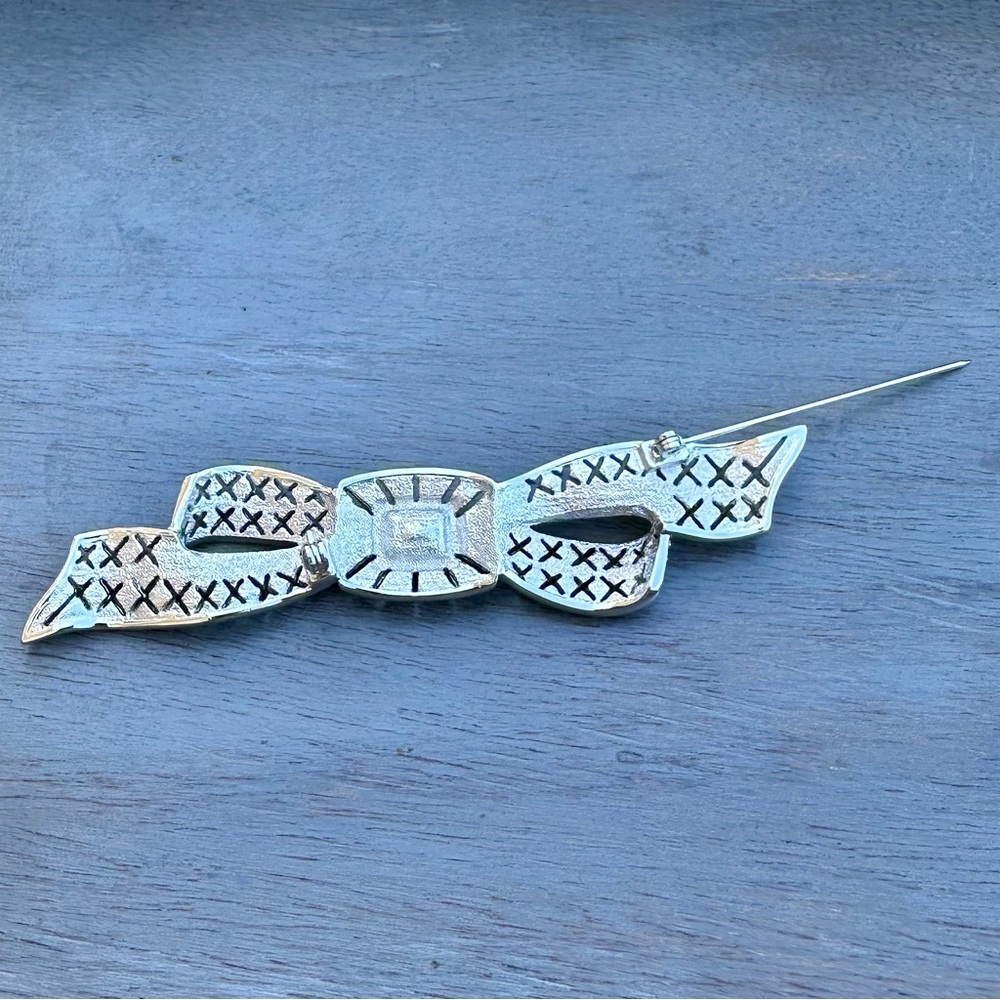 Vintage Rhinestone Bow Brooch - Picture 7 of 12